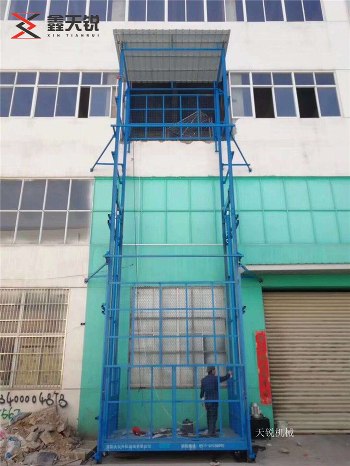 邢台室外导轨式升降机
